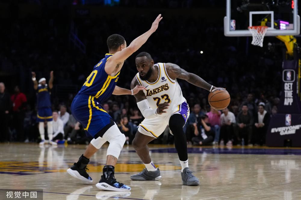 一位曾披上 一位曾披上