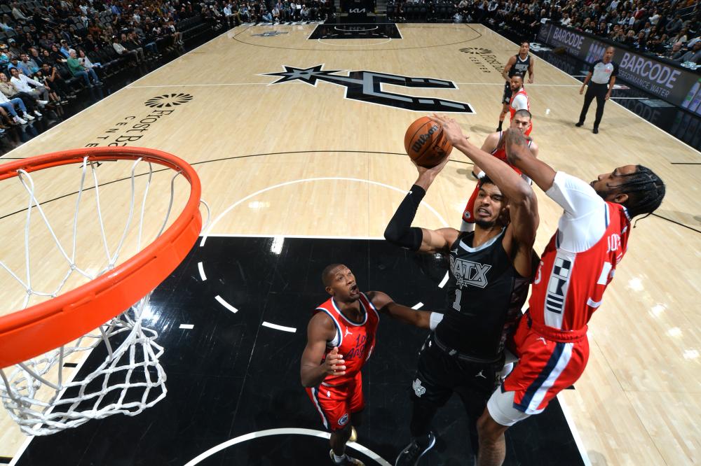 他依旧能在 他依旧能在